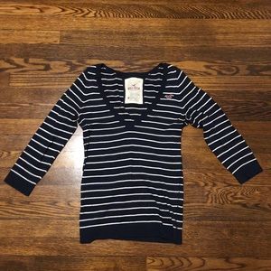 HOLLISTER V-Neck 3/4 Sleeve Striped Sweater - Medium